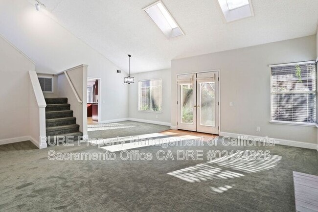 Building Photo - 4 Coyle Creek Cir