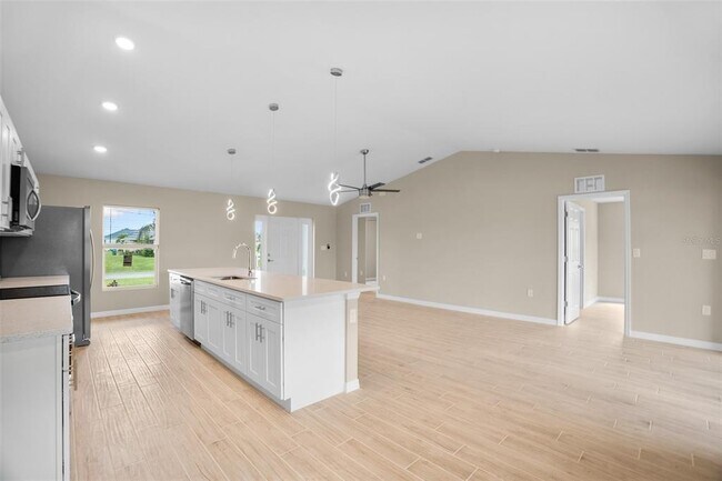 Building Photo - 3346 NE 21st Pl