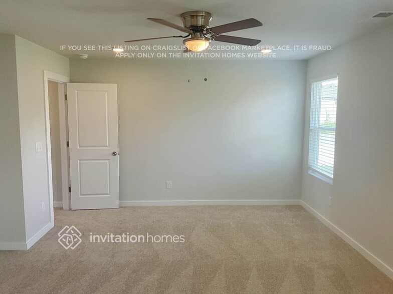 Building Photo - 810 Olde England Dr