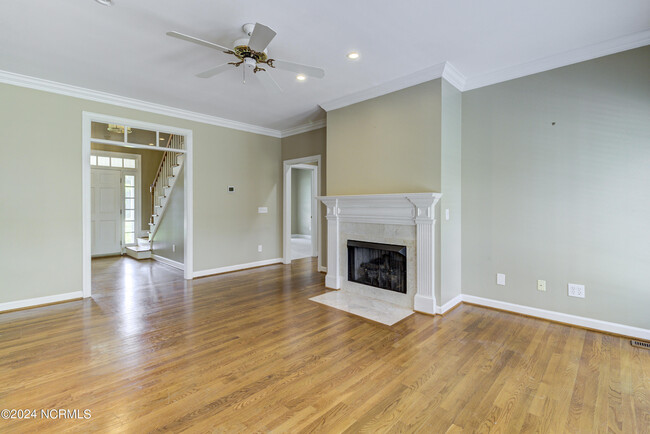 Building Photo - 3128 Braemar Ln