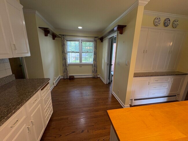 Building Photo - 35 Marwick Manor