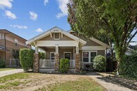 Building Photo - 5628 Goodwin Ave