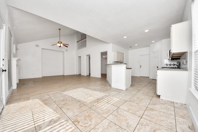 Building Photo - 13515 Scarab Dr