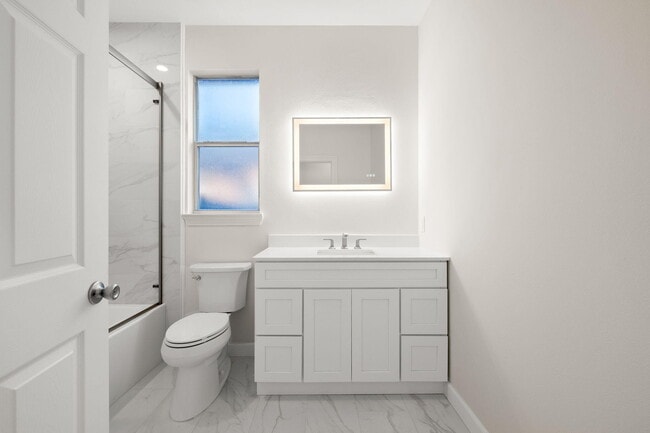 Building Photo - 255 Cll Escada