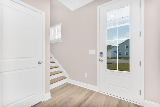 Building Photo - 7068 Shooting Star Way