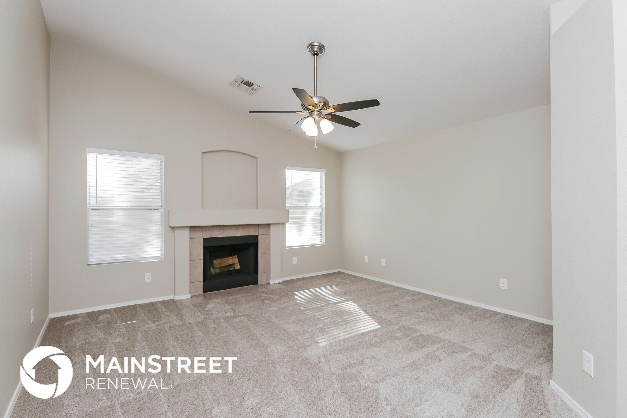 Building Photo - 9547 E Impala Ave