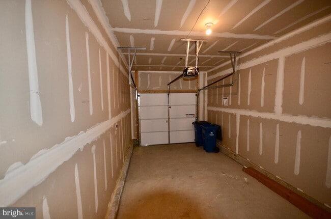 Building Photo - 1305 Parker Blvd