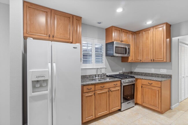 Building Photo - 202 Stephen Ave