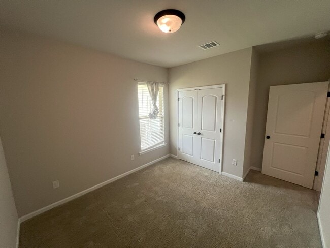 Building Photo - Charming 4 Bedroom, 2 bath Home in Gonzale...