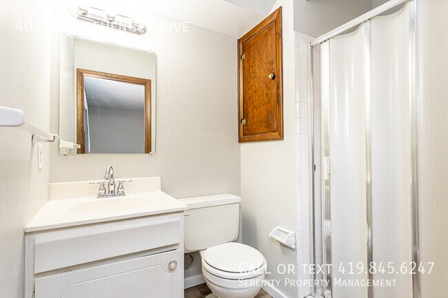 Building Photo - 4044 Stonehenge Dr