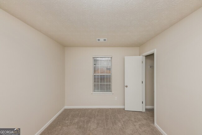 Building Photo - 1357 Ling Dr