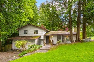 Building Photo - 3 Bedroom 2.5 Bath Home Near Microsoft
