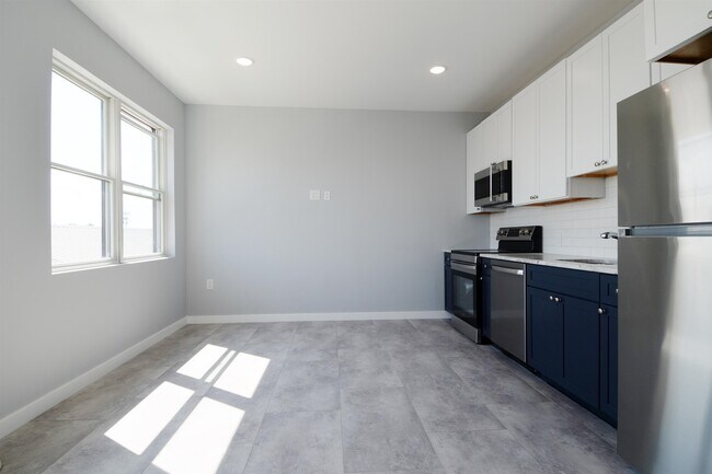 Building Photo - 82-84 E 31ST St