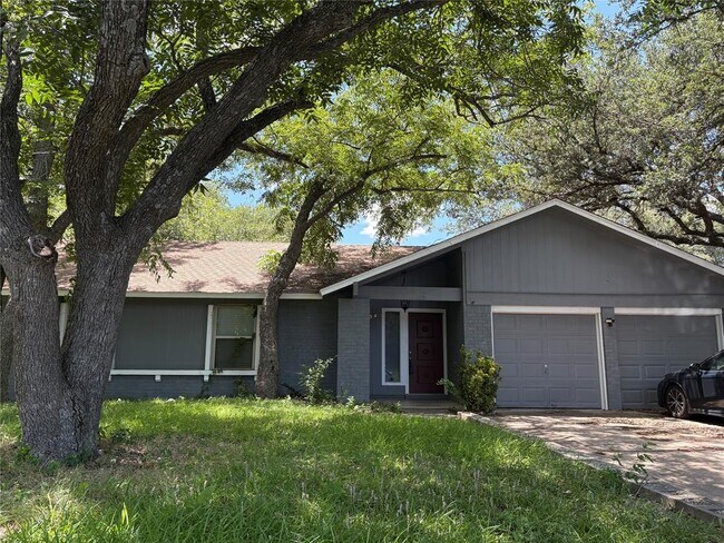 Building Photo - 3504 Roanoke Dr