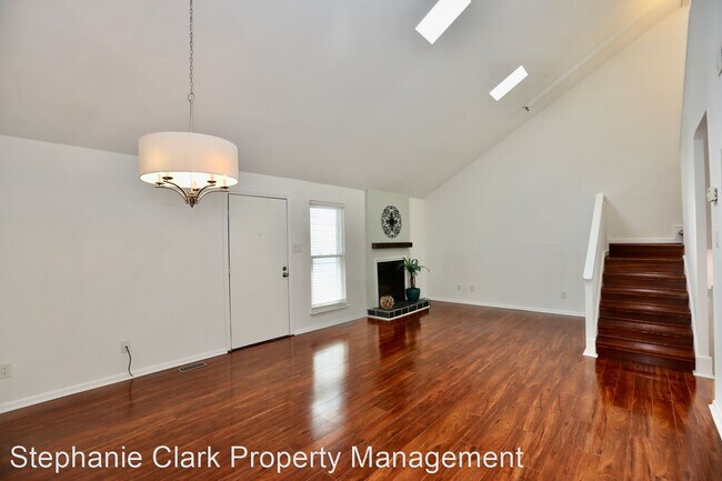 Building Photo - 3 br, 2 bath House - 409 33rd Street #B