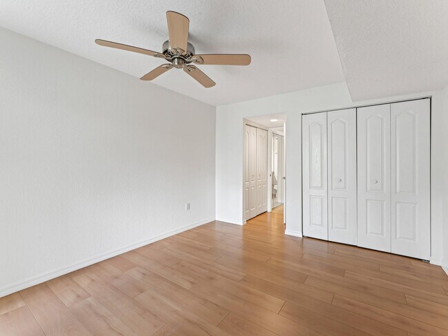 Building Photo - 2228 Bahia Vista St