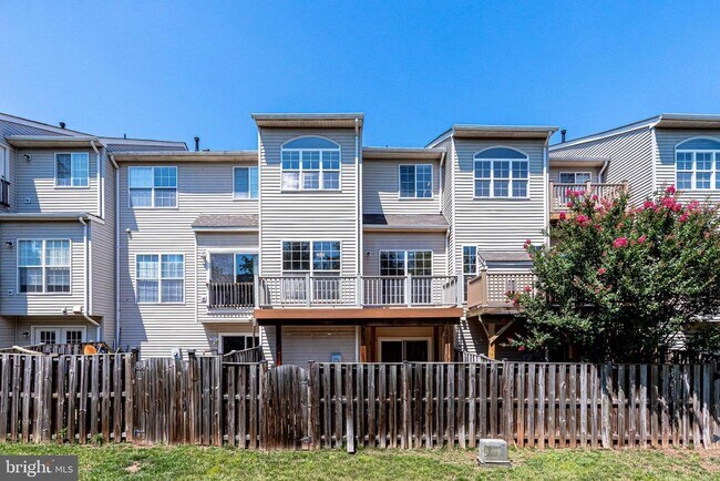 Building Photo - 14217 Hunters Run Way