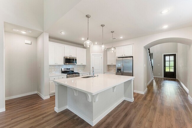 Building Photo - 421 Soapberry Tree Ct