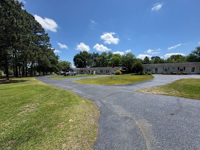 Building Photo - 135 W Wind Dr