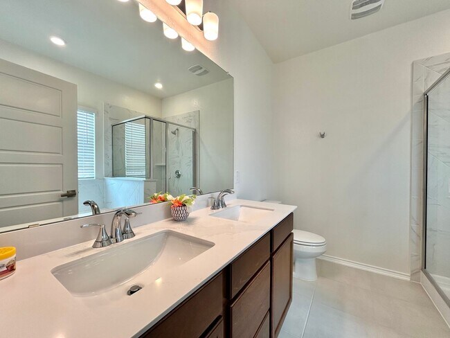 Building Photo - Spacious & Updated 4/BR 3/5/BA Home with M...