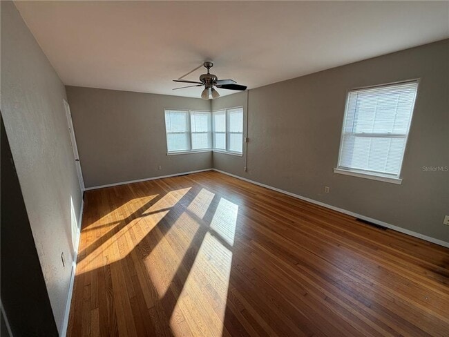 Building Photo - 321 Ribault Ave