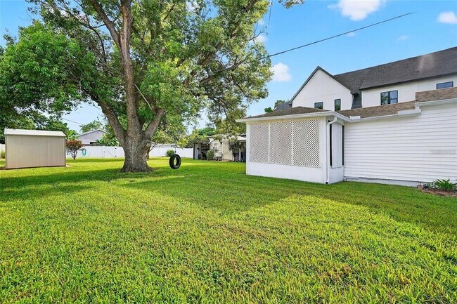 Building Photo - 1106 W Peninsular St