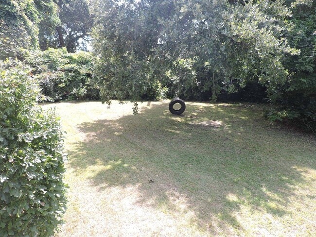 Building Photo - Home in Morehead City