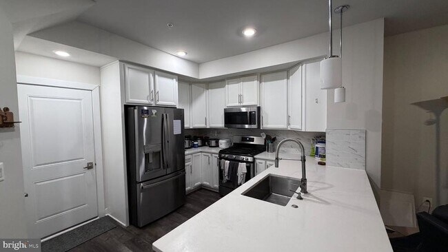 Building Photo - 2324 Water Promenade Ave