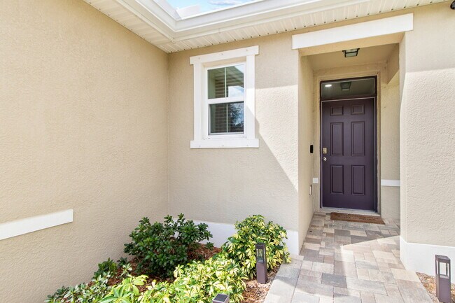 Building Photo - LIKE NEW Home For Rent in Southfork Lakes!