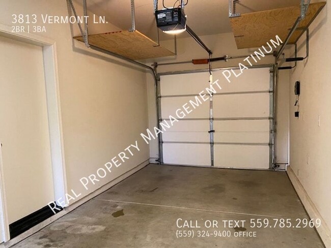 Building Photo - 3813 Vermont Ln