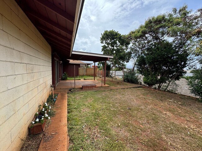 Building Photo - 1226/1228 Palekaiko St