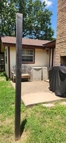 Building Photo - 1730 Ryon Ln