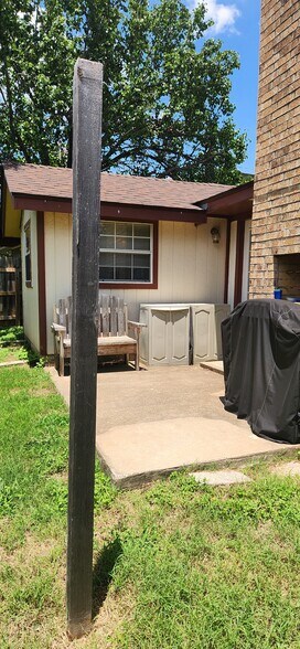 Primary Photo - 1730 Ryon Ln