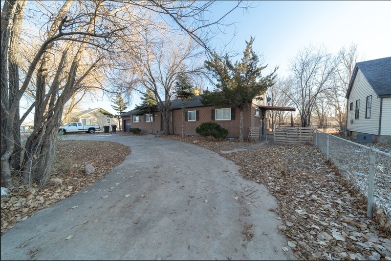Building Photo - 480 E 200 N