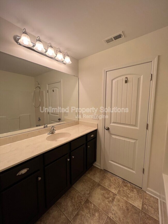 Building Photo - 4643 Andros Ln