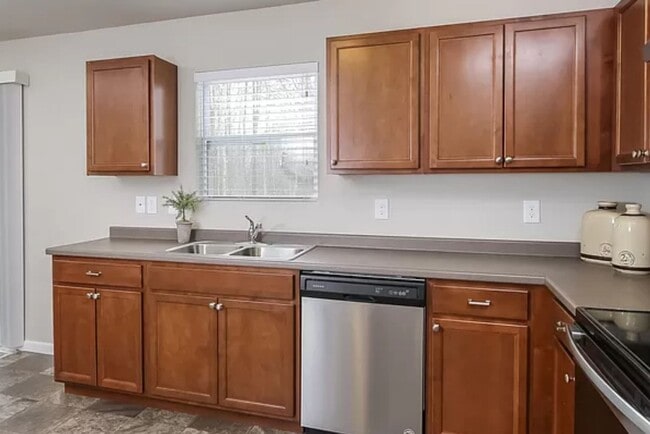 Building Photo - Great Home in Outstanding Schools!