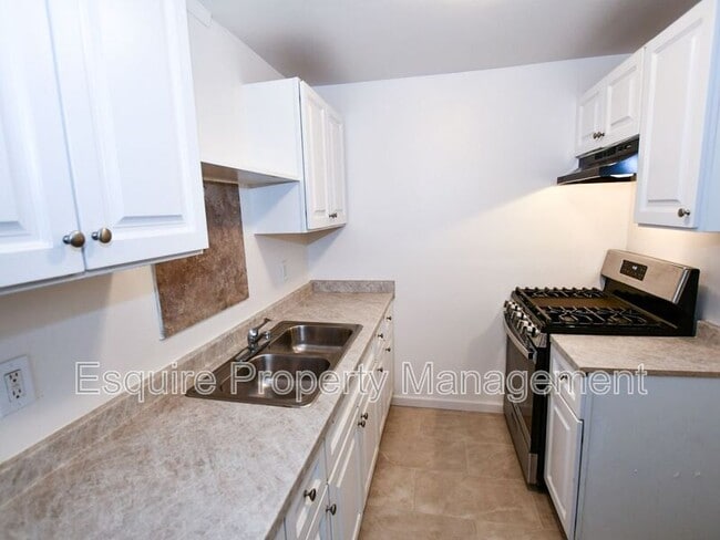 Building Photo - 11119 Rosal Ln