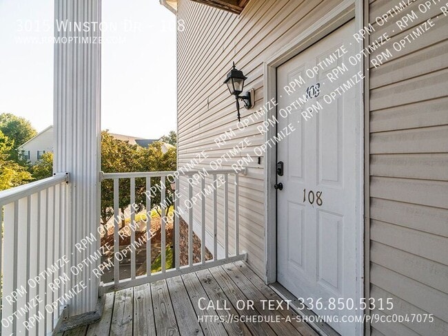 Building Photo - 3015 Winston Dr