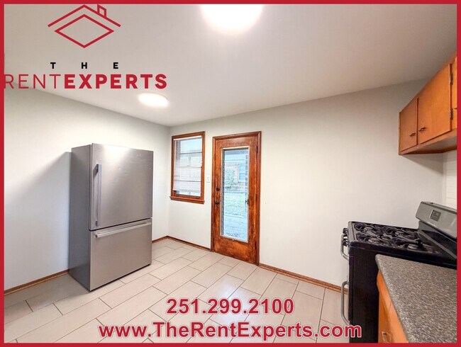 Building Photo - 5301 S David Langan Dr