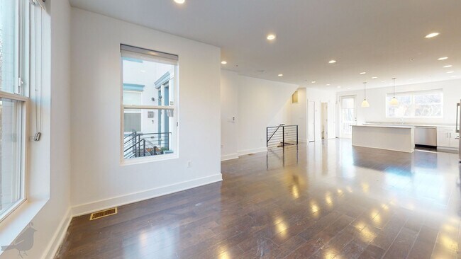 Building Photo - Stunning and Spacious Duplex in Brookland w/ Parking!