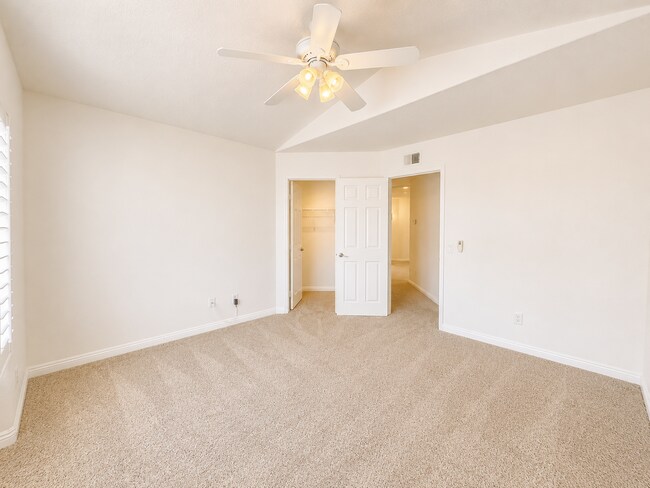 Building Photo - Beautifully updated and upgraded Chardonnay Hills house for rent