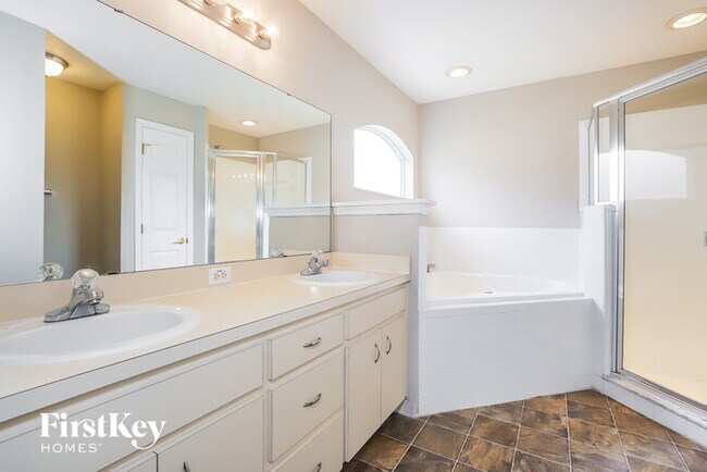 Building Photo - 4150 Baywater Pl