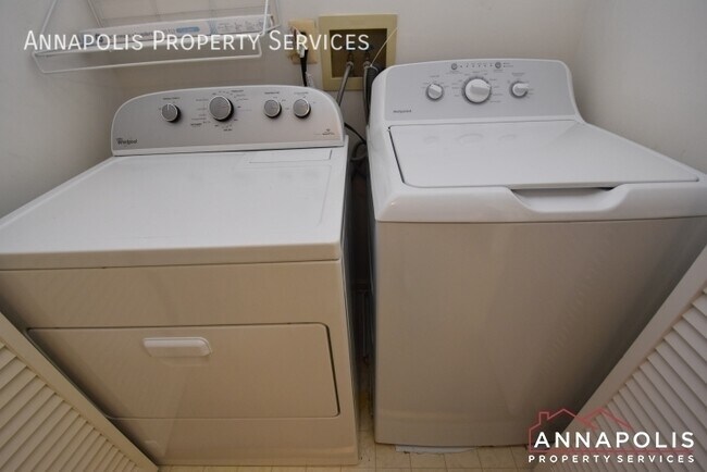 Building Photo - 2006 Peggy Stewart Way