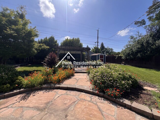 Building Photo - Spacious 2bd/2ba Arden Area Home-Must See!