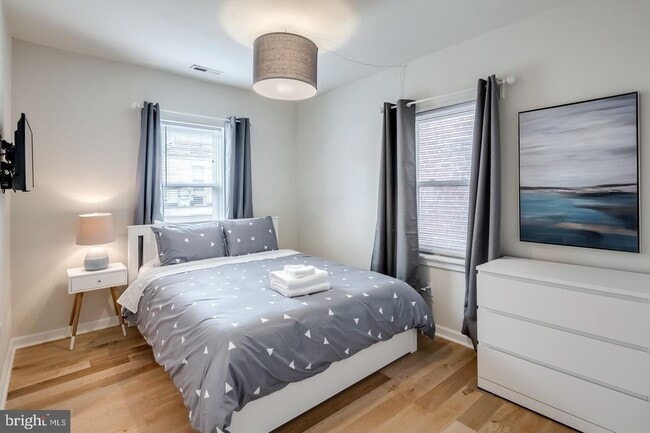 Building Photo - 2061 Kater St