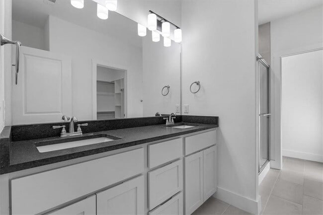 Building Photo - 717 Sun Meadows Loop