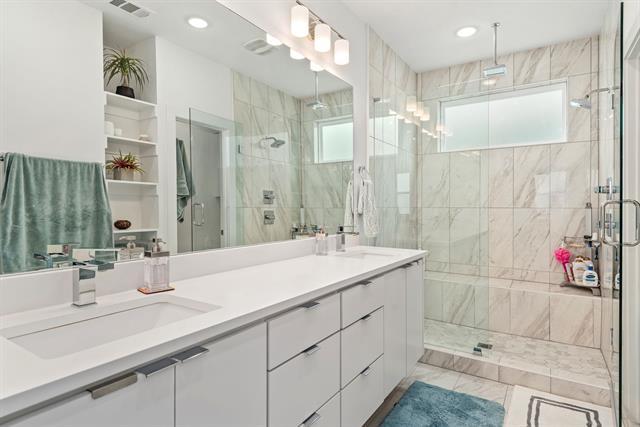 Building Photo - 1510 N Washington Ave