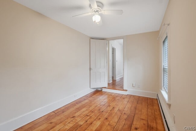 Building Photo - 206 E Genesee St