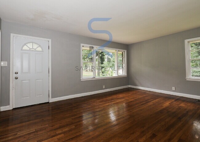 Building Photo - 4259 Lamar St