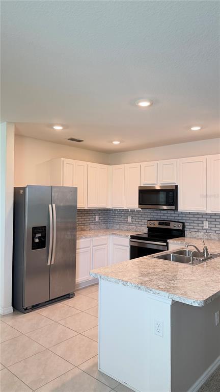 Building Photo - 729 Brooklet Dr